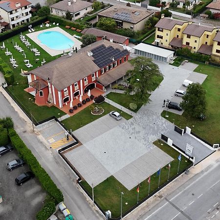Hotel Residence - Il Giardino Del Cigno Latisana Extérieur photo