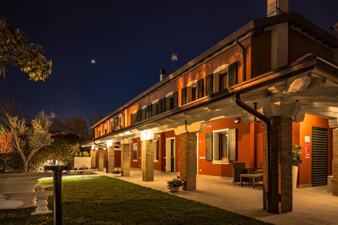 Hotel Residence - Il Giardino Del Cigno Latisana Extérieur photo
