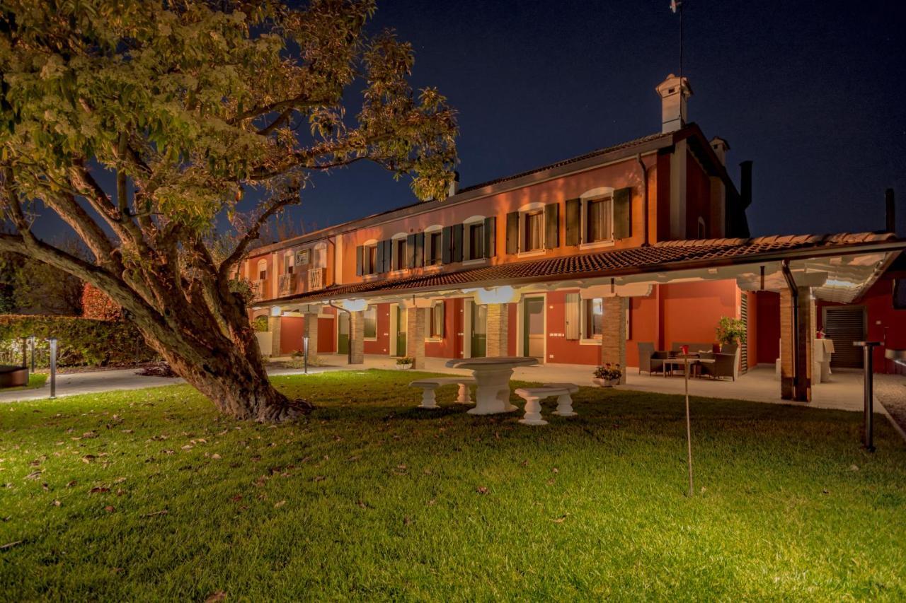 Hotel Residence - Il Giardino Del Cigno Latisana Extérieur photo