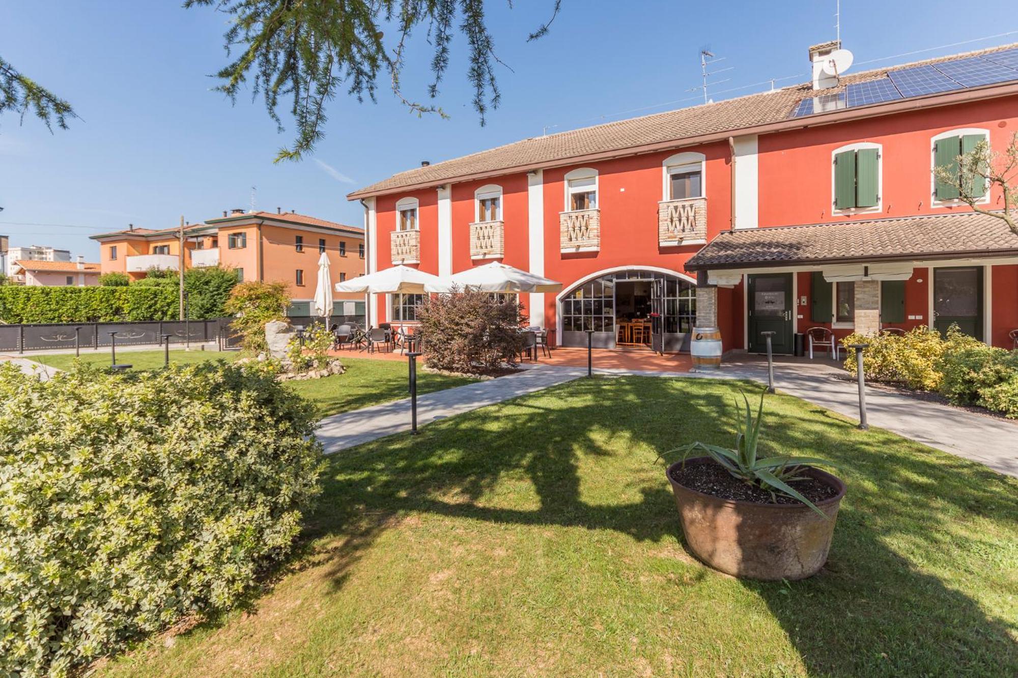 Hotel Residence - Il Giardino Del Cigno Latisana Extérieur photo