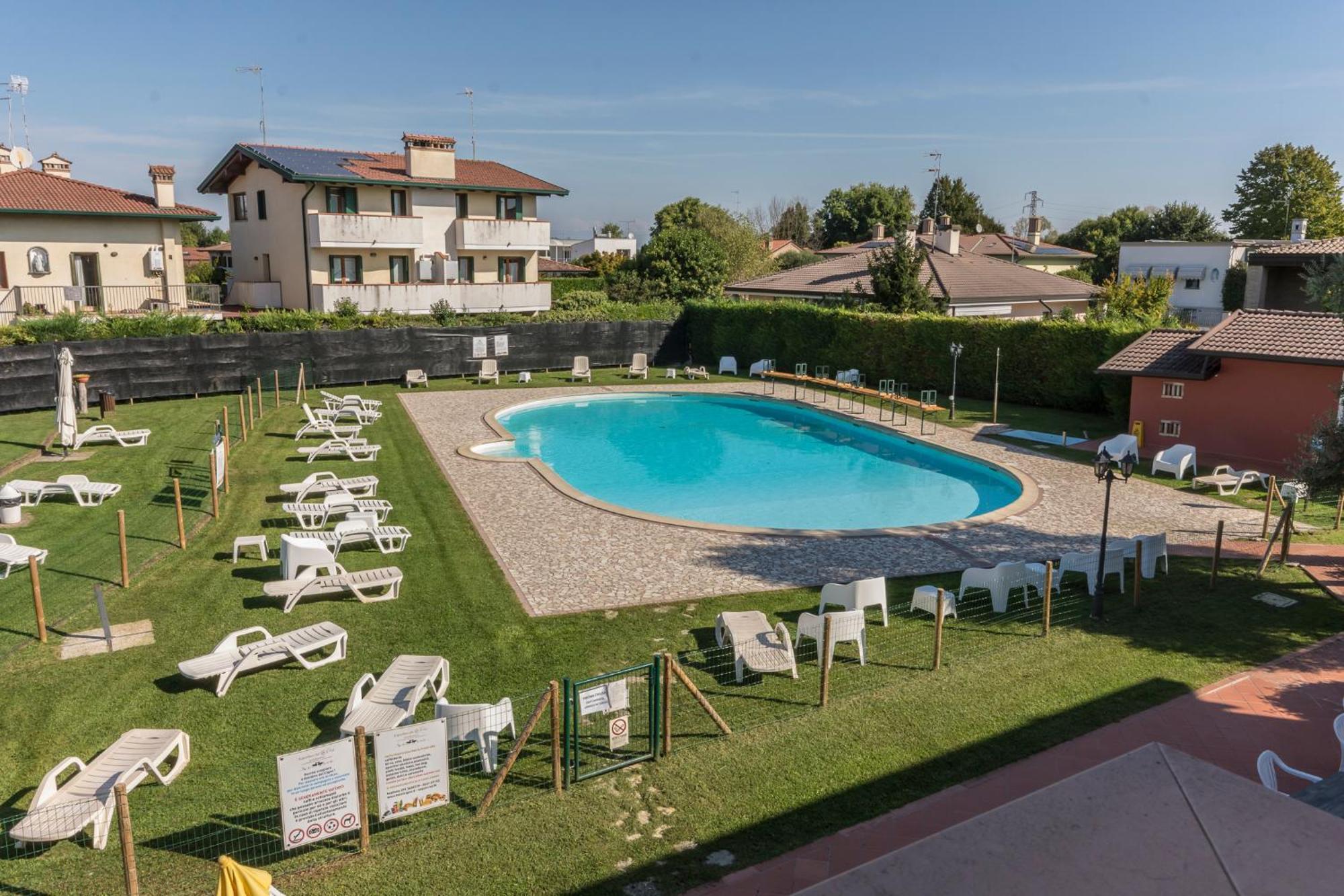 Hotel Residence - Il Giardino Del Cigno Latisana Extérieur photo