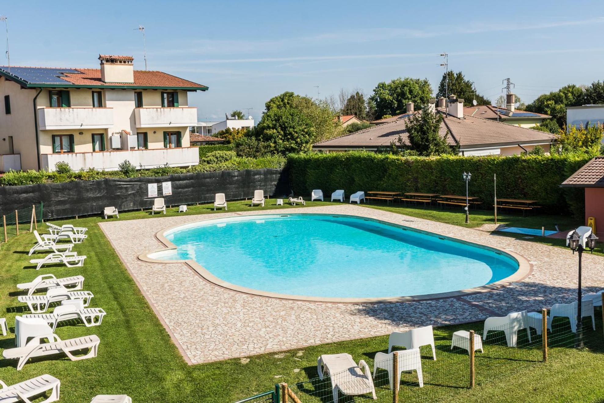 Hotel Residence - Il Giardino Del Cigno Latisana Extérieur photo